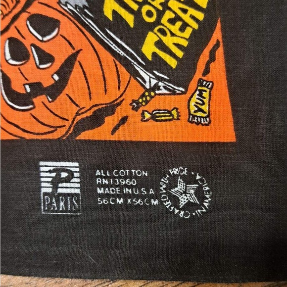 Set of (3) Vintage 80’s Halloween Bandanas - Picture 4 of 6